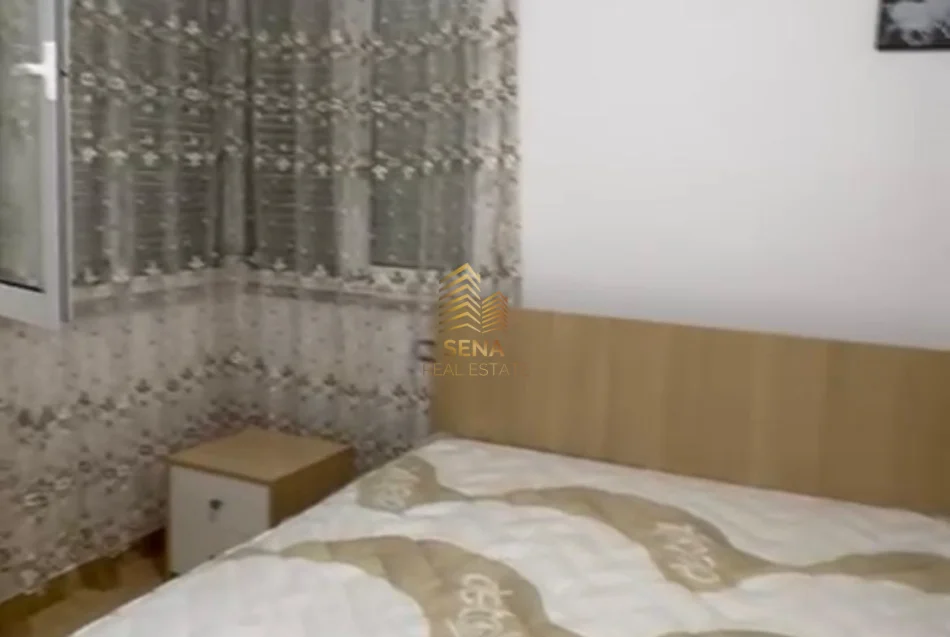 Tirane, jepet me qera apartament 1+1+Ballkon Kati 1, 60 m² 500 € (5 Maji)