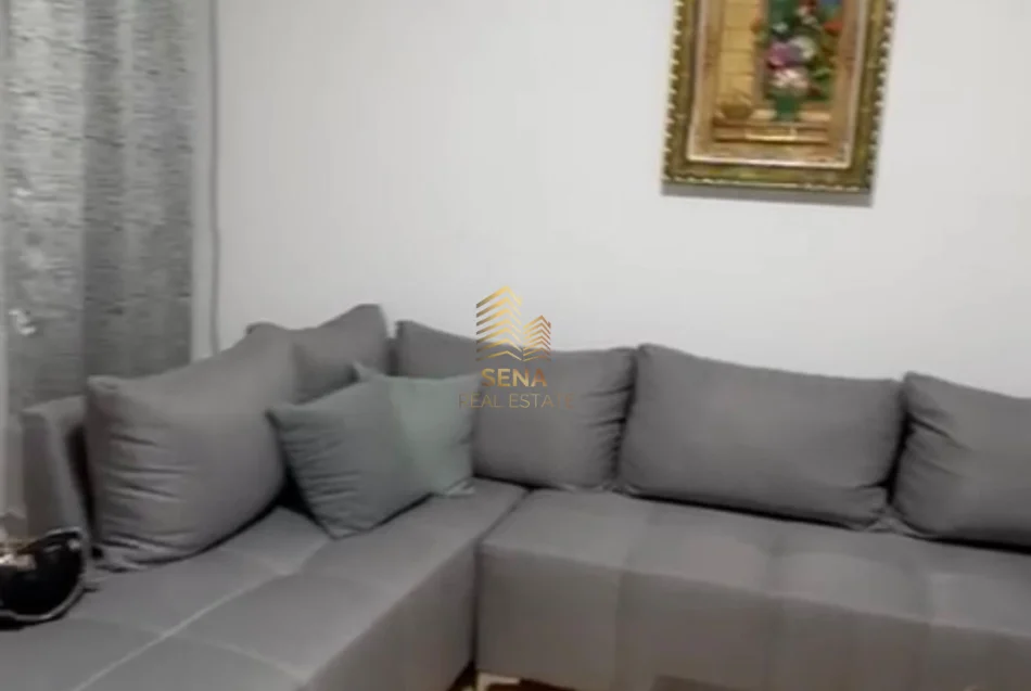 Tirane, jepet me qera apartament 1+1+Ballkon Kati 1, 60 m² 500 € (5 Maji)