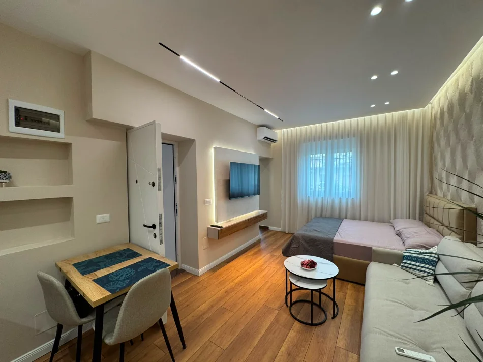 Tirane, shitet apartament 1+1 Kati 4, 34 m² 120.000 € (Pazari i Ri)