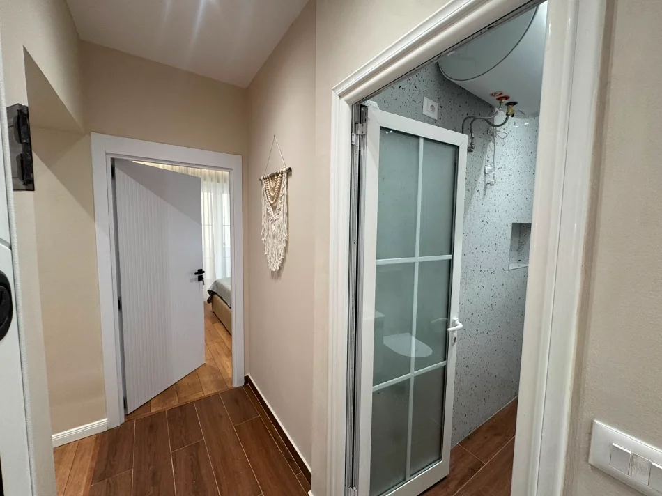 Tirane, shitet apartament 1+1 Kati 4, 51 m² 163.000 € (Selvia)
