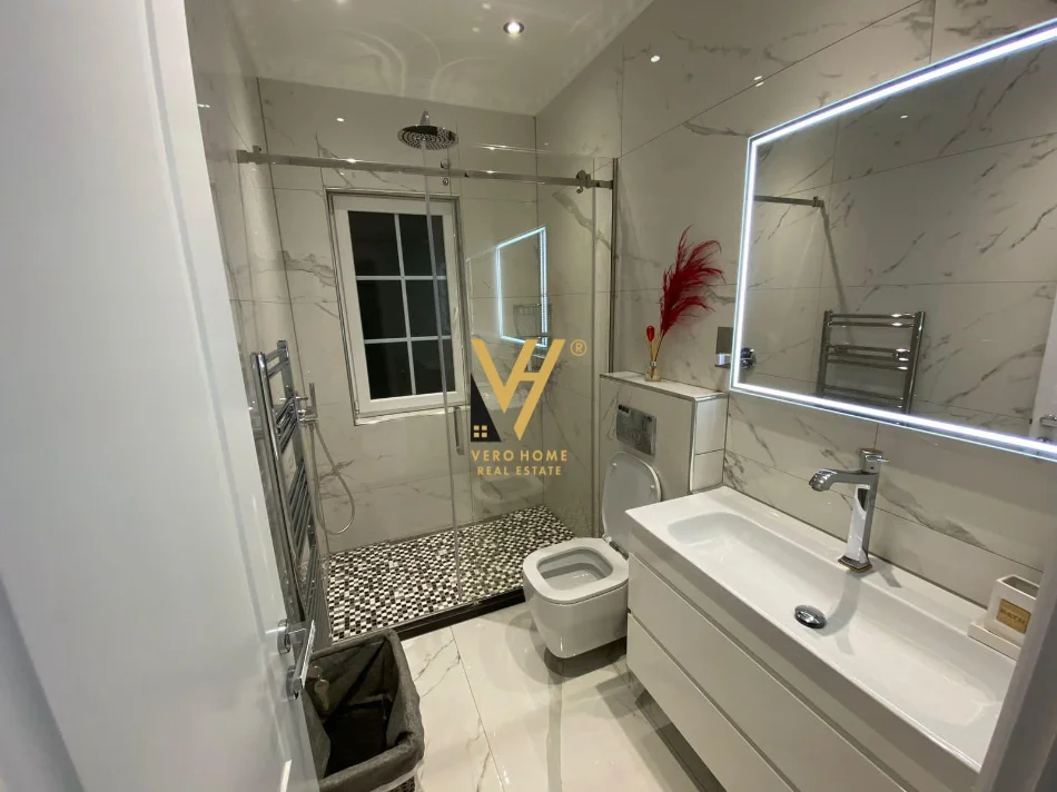 Tirane, jepet me qera apartament 2+1+Ballkon Kati 3, 90 m² 470 € (ALLIAS)
