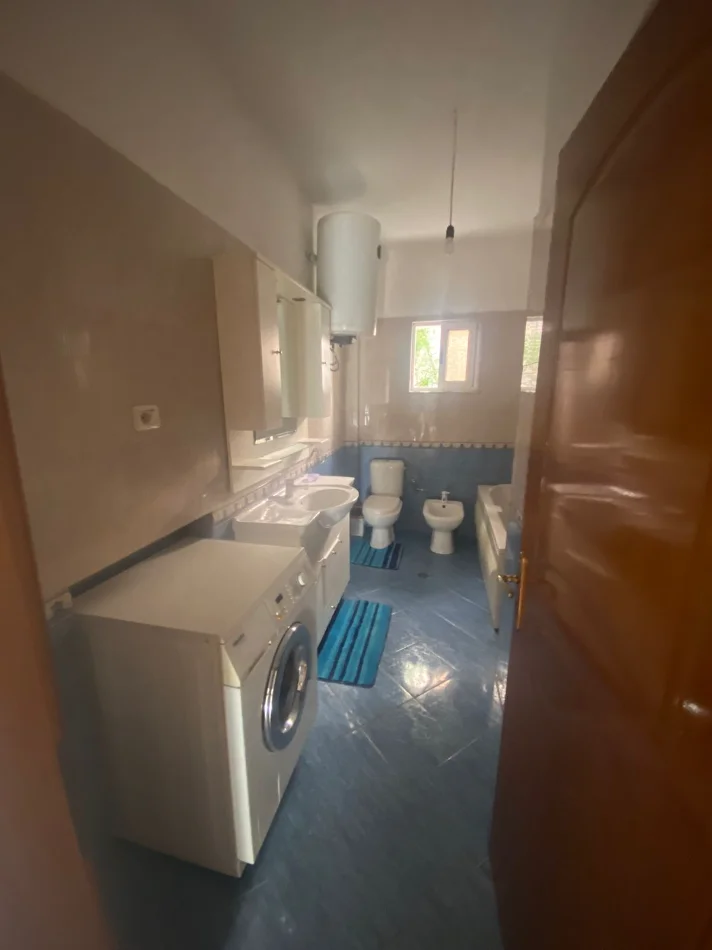 Tirane, jepet me qera apartament 1+1 Kati 1, (ASTIR)