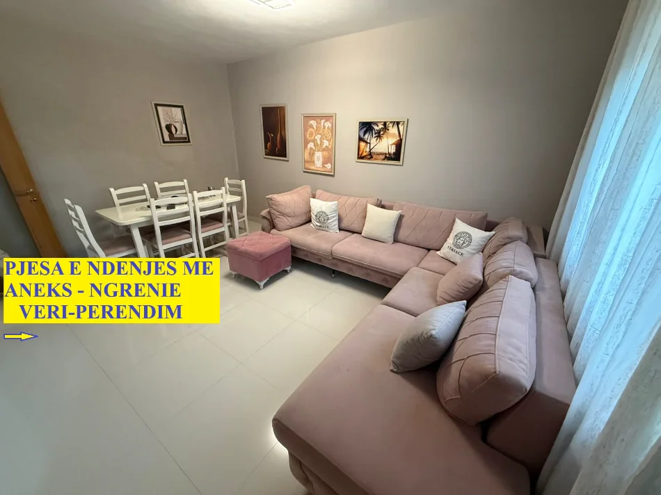 Tirane,Me Qera Apart,cilësor,rinovuar mobilje & paisje reja,tip 1+1,sip.57m²,qera 45'000Lek/muaj, prane ish-markat A.Demi,tek tv.Faxnews K.Cipo.Tirane