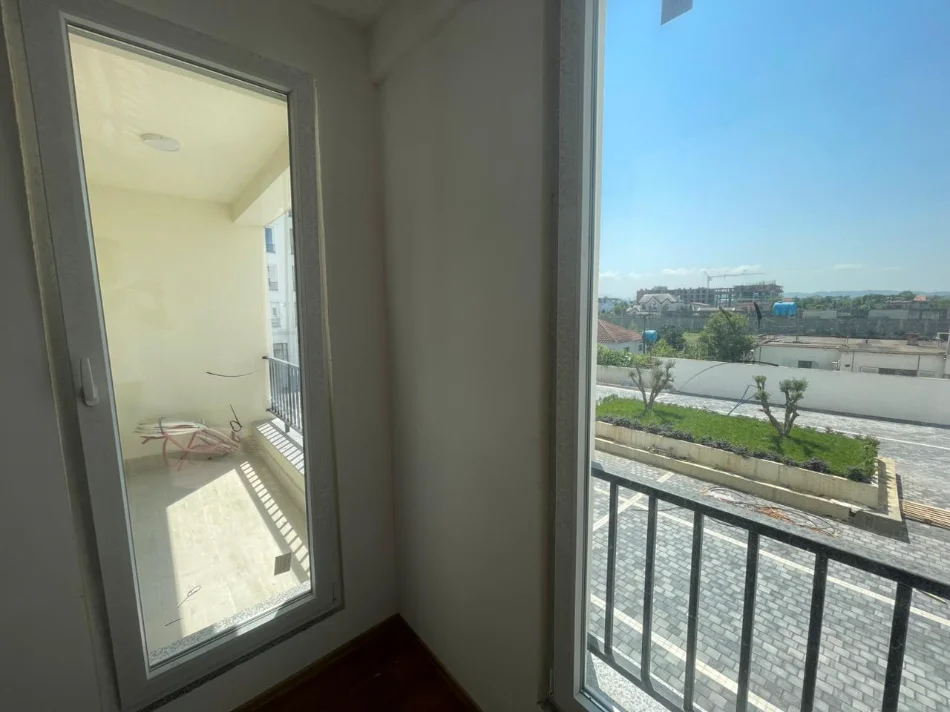 Tirane, shitet apartament 2+1 , 108 m² 88.000 € (Kamez)