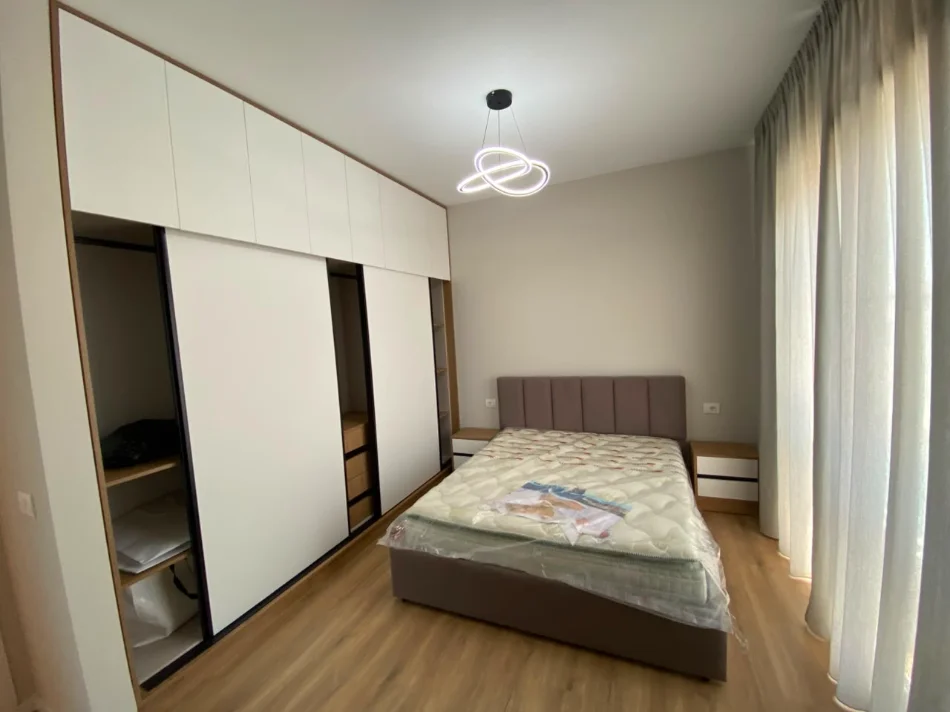 Tirane, jepet me qera apartament 2+1+2, Kati 6, 91 m² 500 € (Kamez)