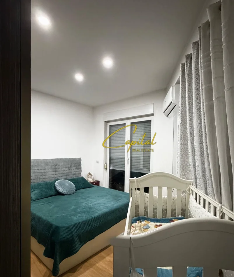 Tirane, jepet me qera apartament 1+1 Kati 11, 55 m² 550 € (21 DHJETORI)