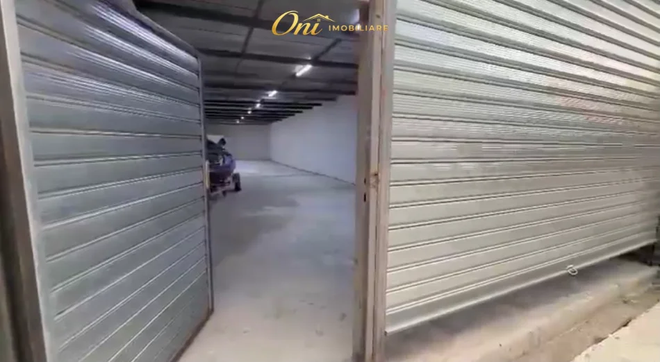 Tirane, jepet me qera magazine Kati 0, 180 m² 1.000 € (TEK TOP CHANNEL)