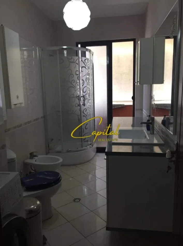Tirane, jepet me qera apartament 2+1 Kati 3, 110 m² 550 € (ASTIR)