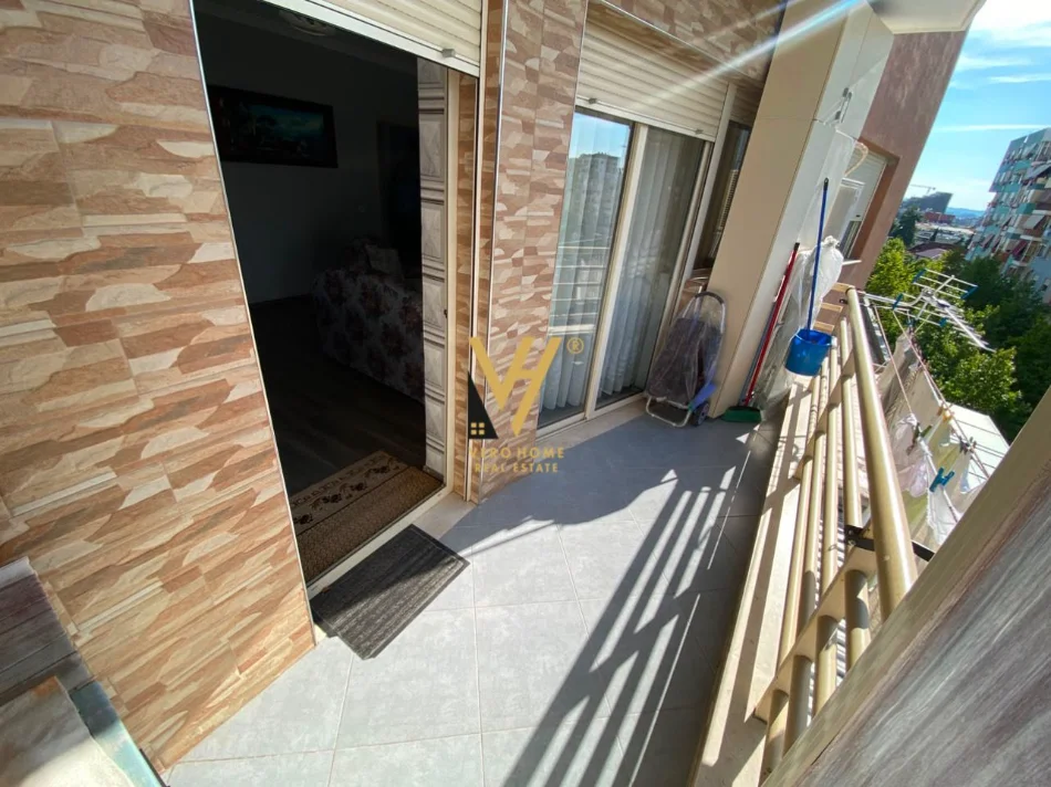 Tirane, shitet apartament 2+1+Ballkon Kati 4, 113 m² 260.000 € (STACIONI I TRENIT)