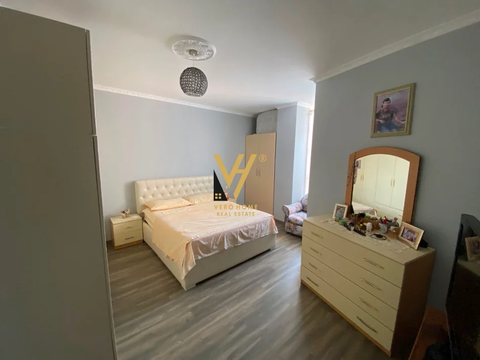 Tirane, shitet apartament 2+1+Ballkon Kati 4, 113 m² 260.000 € (STACIONI I TRENIT)