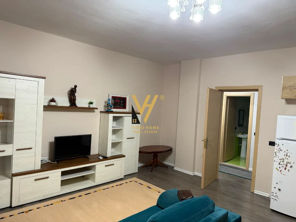Tirane, jepet me qera apartament 2+1+Ballkon Kati 7, 144 m² 720 € (LIQENI I THATE)