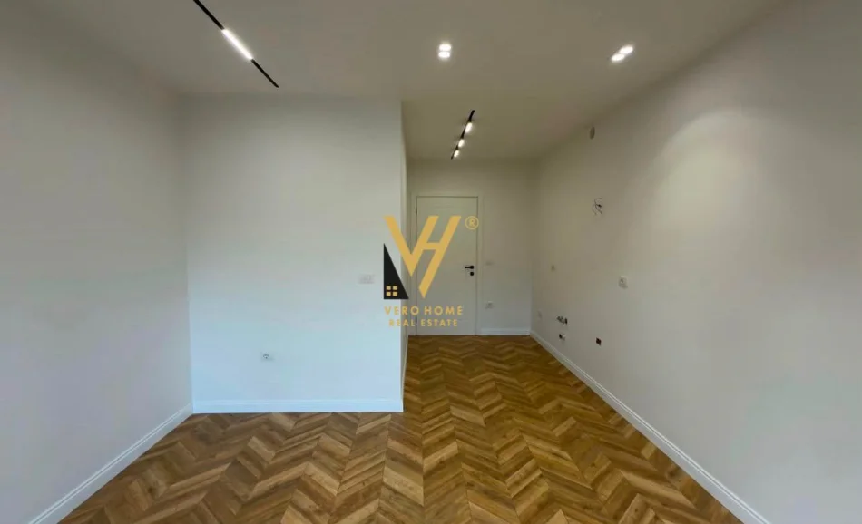 Tirane, shitet apartament 1+1+Ballkon Kati 1, 67 m² 125.000 € (KODRA E DIELLIT)