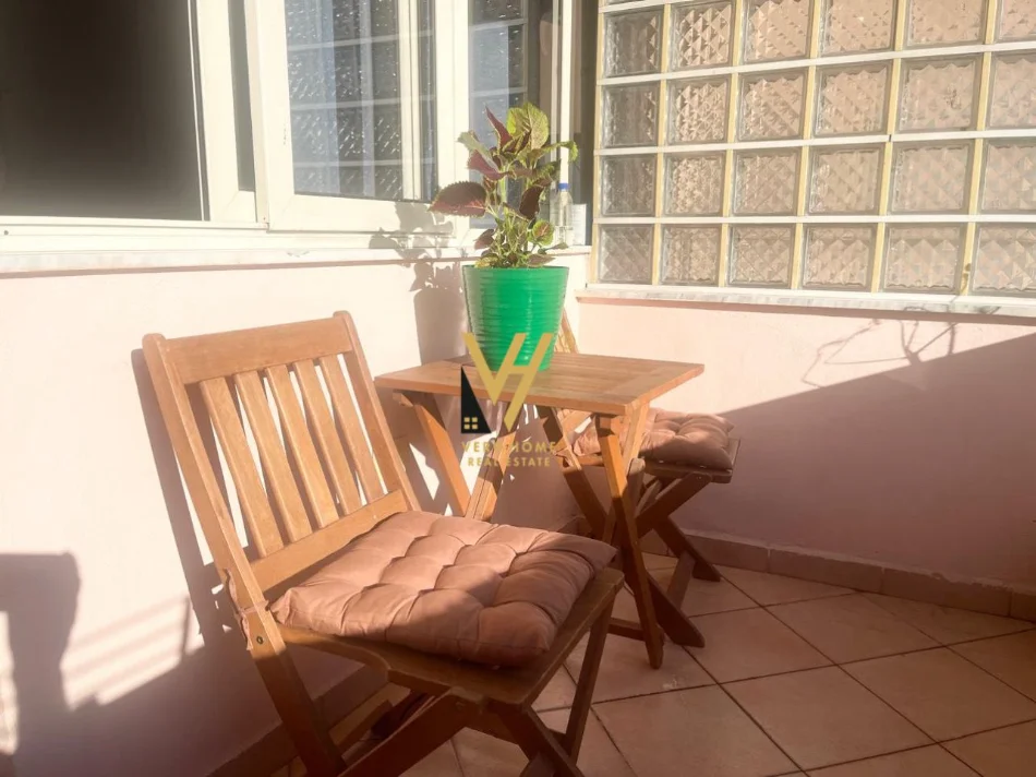 Tirane, jepet me qera apartament 2+1+Ballkon Kati 2, 55 m² 670 € (BLLOK)