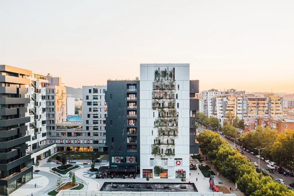 Tirane, shitet apartament 2+1+Ballkon Kati 10, 126 m² 395.000 € (Kompleksi Square21 Rruga e Kavajes)
