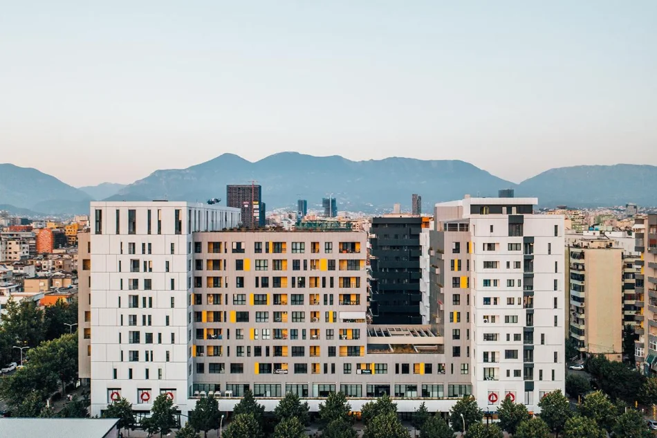 Tirane, shitet apartament 2+1+Ballkon Kati 10, 126 m² 395.000 € (Kompleksi Square21 Rruga e Kavajes)