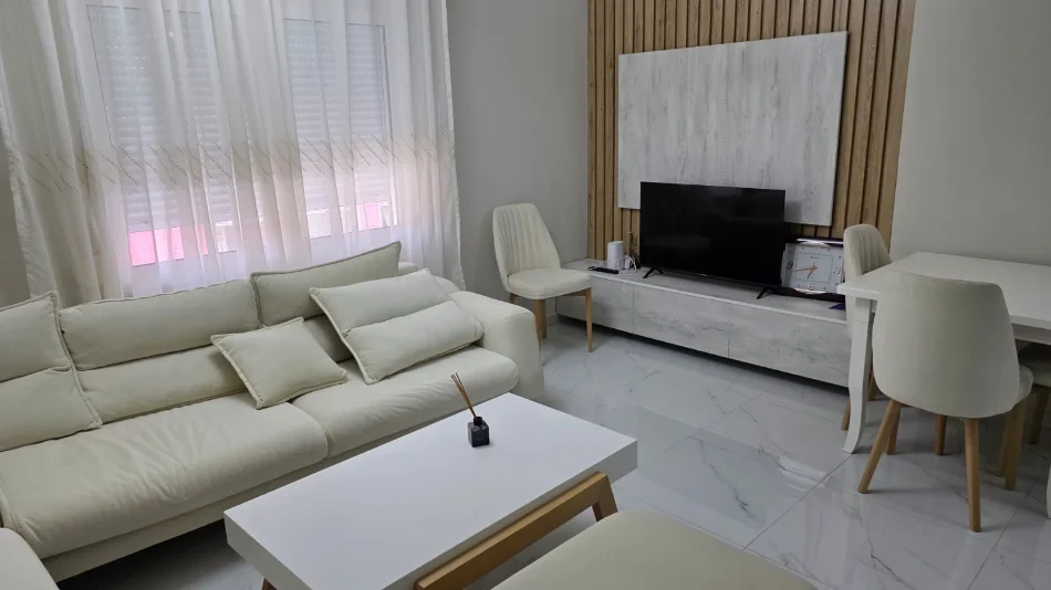 Tirane, jepet me qera apartament 1+1 Kati 6, 600 € (Mine Peza tek rruga e prokurorise)