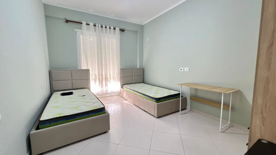 ME QERA: 2+1📍Kopshti Zoologjik (Rr.Bilal Sina) - 70,000 Leke/Muaj - Sp.90m²  - Pallat i Ri V.2016 || Pamje Fantastike nga Kopshti Zoologjik✨️