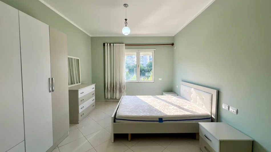 ME QERA: 2+1📍Kopshti Zoologjik (Rr.Bilal Sina) - 70,000 Leke/Muaj - Sp.90m²  - Pallat i Ri V.2016 || Pamje Fantastike nga Kopshti Zoologjik✨️