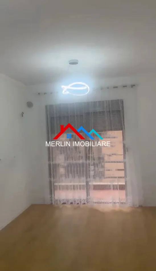 Tirane, shitet apartament 2+1+Ballkon Kati 2, 78 m² 138.500 € (RRUGA SOTIR CACI,FRESK)
