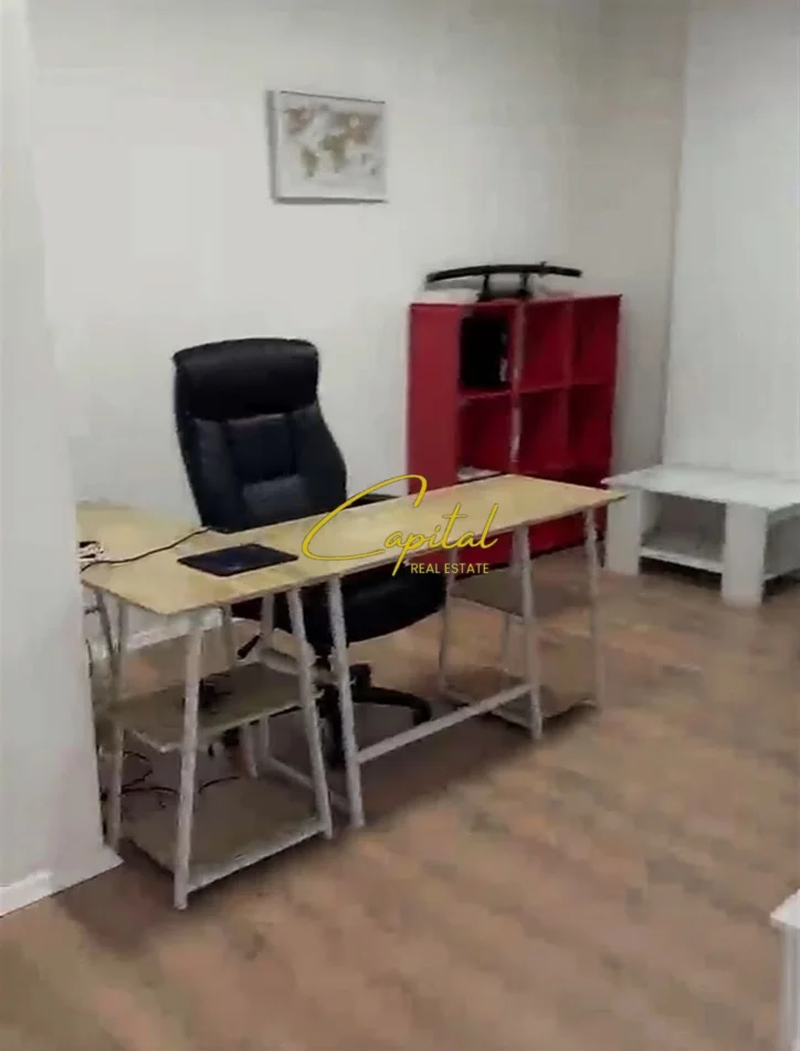 Tirane, jepet me qera ambjent biznesi Kati 1, 135 m² 1.200 € (PAZARI I RI)