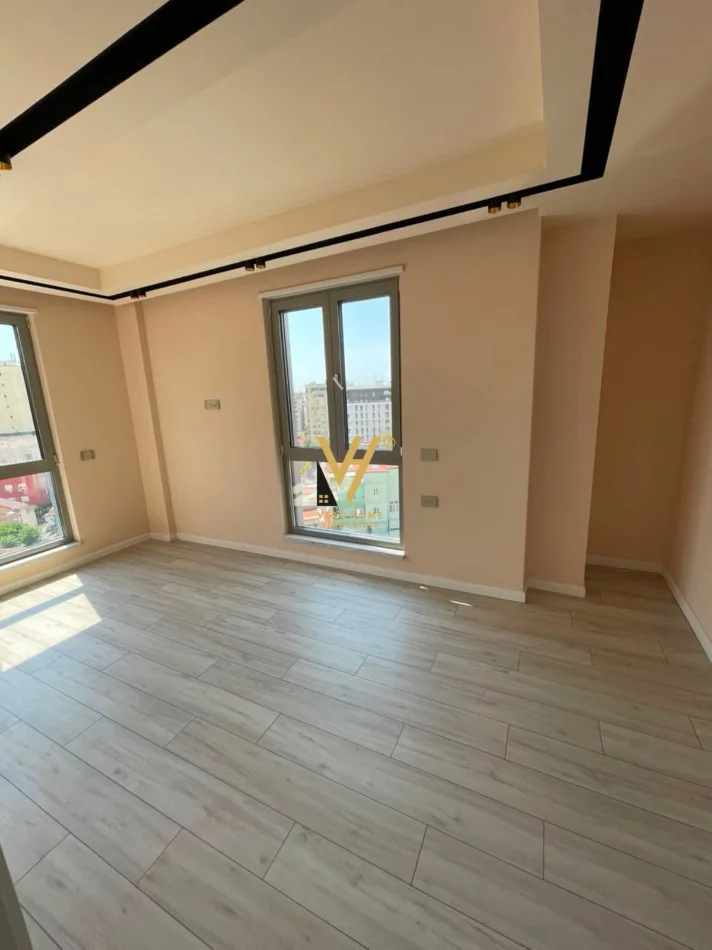 Tirane, jepet me qera ambjent biznesi Kati 7, 105 m² 1.450 € (RRUGA E KAVAJES)