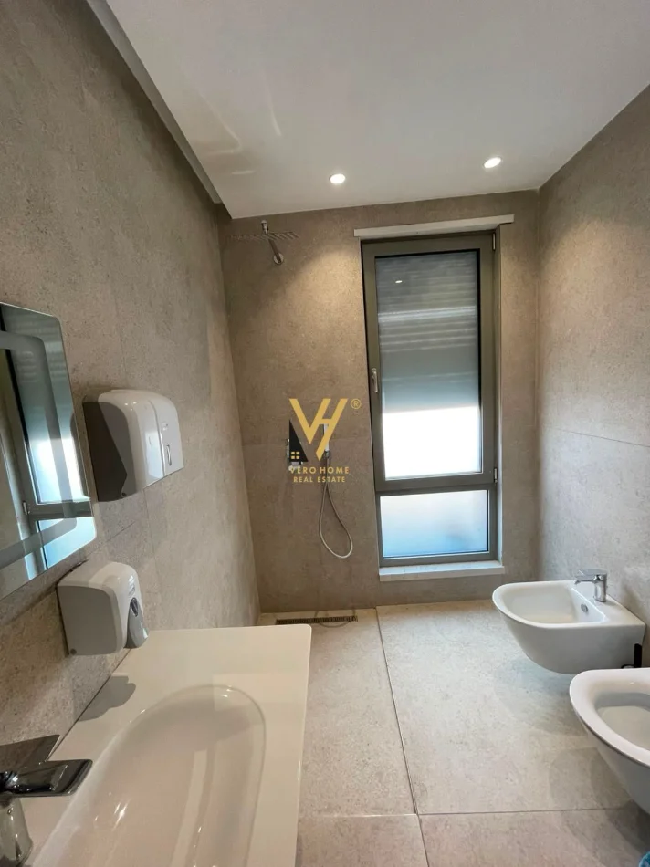 Tirane, jepet me qera ambjent biznesi Kati 7, 110 m² 1.850 € (RRUGA E KAVAJES)