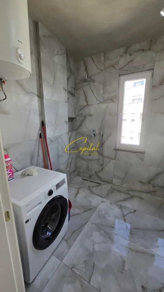 Tirane, jepet me qera apartament 1+1 Kati 8, 70 m² 600 € (ASTIR)