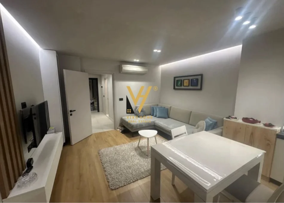 Tirane, jepet me qera apartament 1+1+Ballkon Kati 5, 78 m² 800 € (SHESHI WILLSON)
