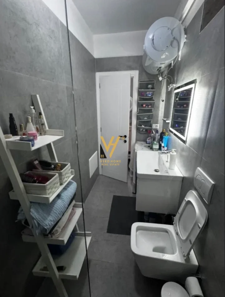 Tirane, jepet me qera apartament 1+1+Ballkon Kati 4, 65 m² 420 € (MISTO MAME)