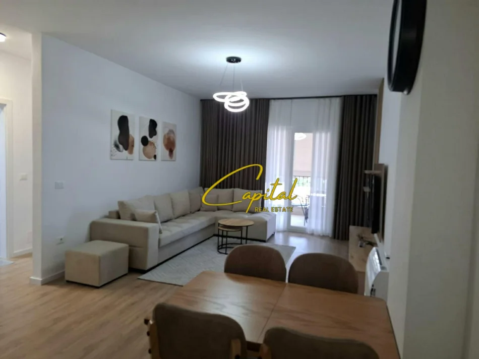 Tirane, jepet me qera apartament 2+1 Kati 6, 87 m² 650 € (LAPRAKE)