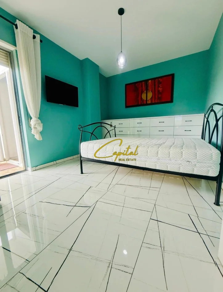 Tirane, jepet me qera apartament 2+1 Kati 4, 137 m² 1.200 € (LIQENI I THATE)