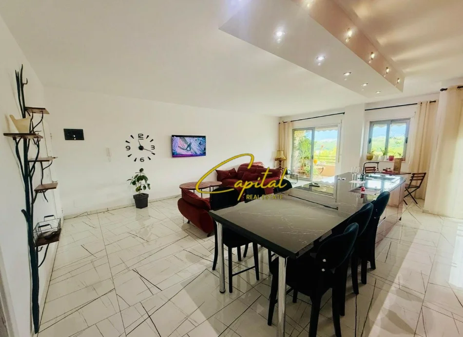 Tirane, jepet me qera apartament 2+1 Kati 4, 137 m² 1.200 € (LIQENI I THATE)