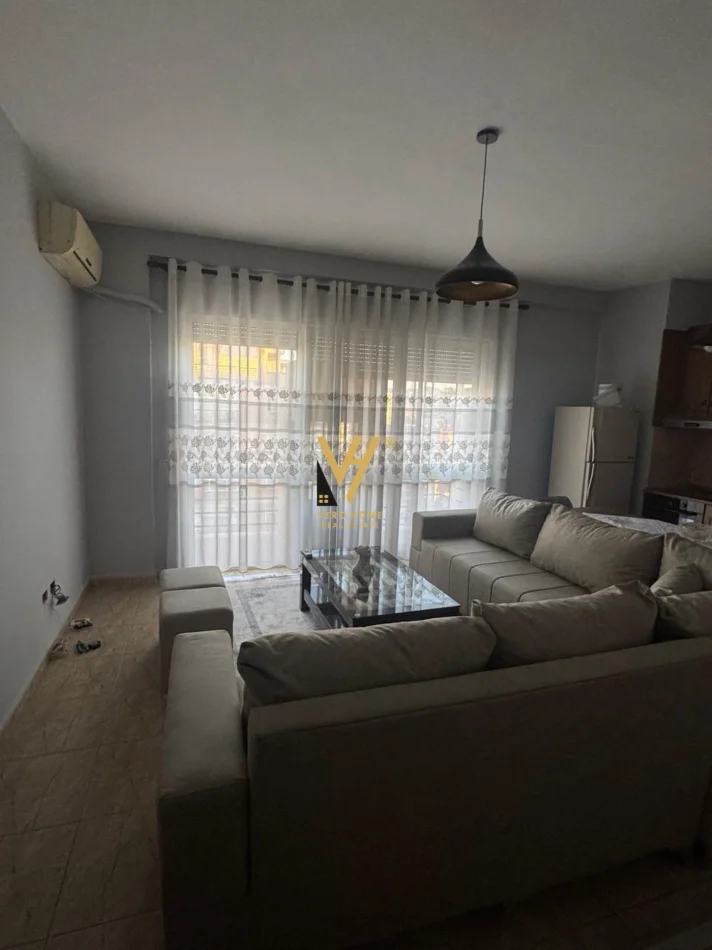 Tirane, jepet me qera apartament 1+1+Ballkon Kati 8, 67 m² 520 € (DON BOSKO)
