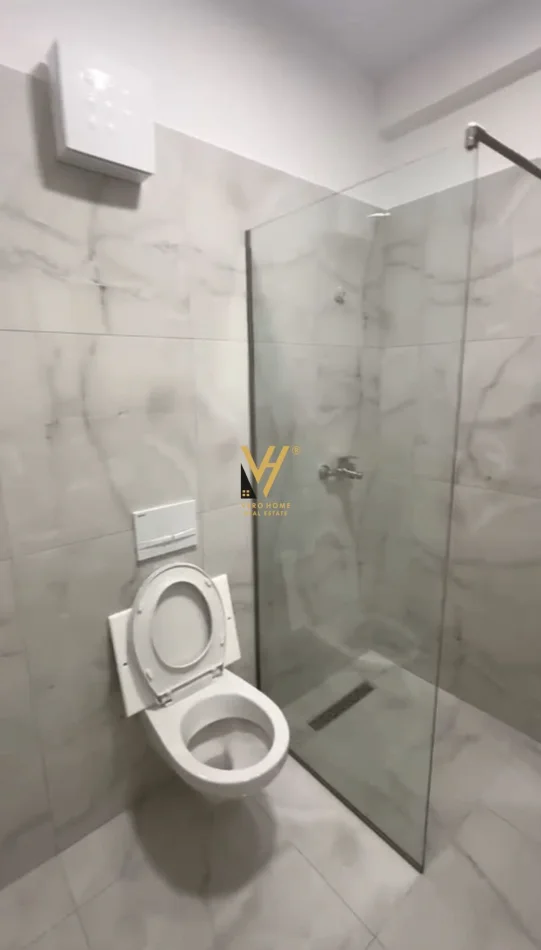 Tirane, jepet me qera apartament 2+1+Ballkon Kati 6, 114 m² 1.000 € (RRUGA DRITAN HOXHA)