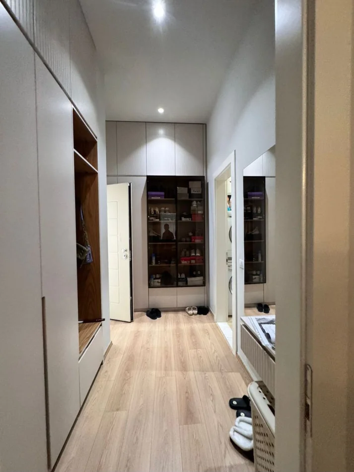 Tirane, shitet apartament , 170 m² 320.000 € (Rruga Peti, Sauk)