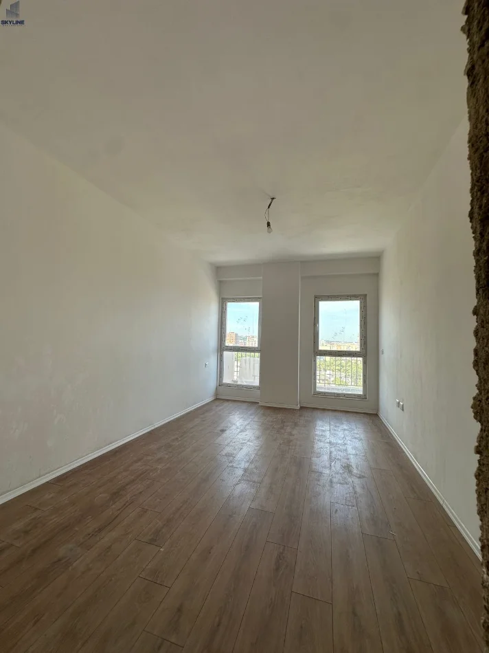 Tirane, shitet apartament 2+1 , 131 m² 216.150 € (Laprake)