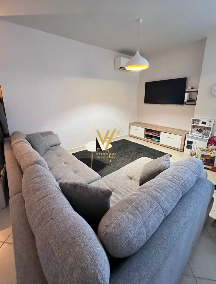 Tirane, jepet me qera apartament 2+1+Ballkon Kati 2, 114 m² 920 € (RRUGA E KOSOVAREVE)