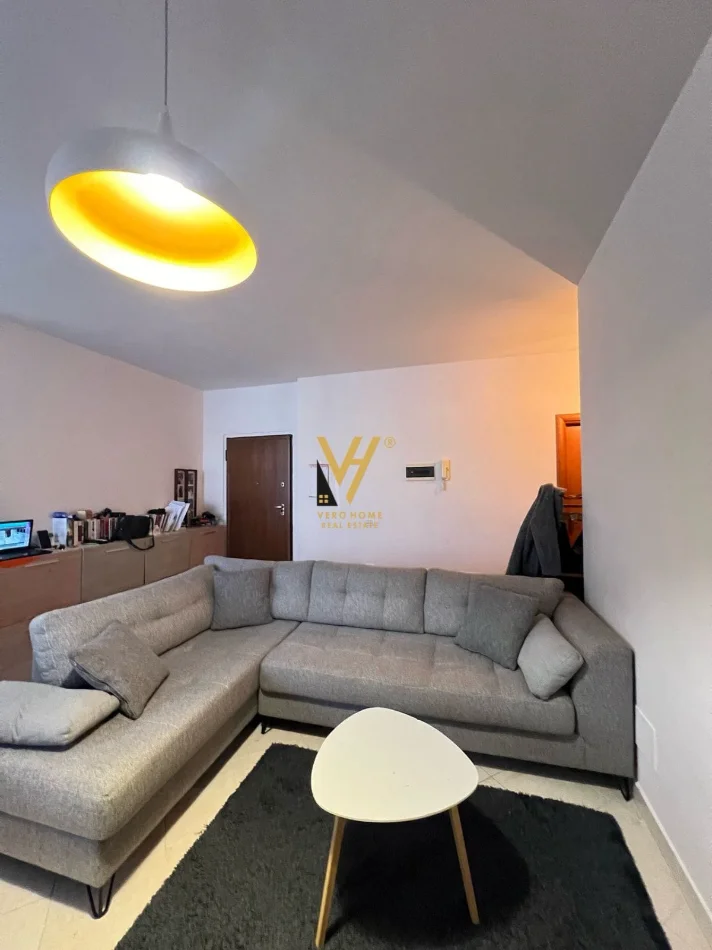 Tirane, jepet me qera apartament 2+1+Ballkon Kati 2, 114 m² 920 € (RRUGA E KOSOVAREVE)