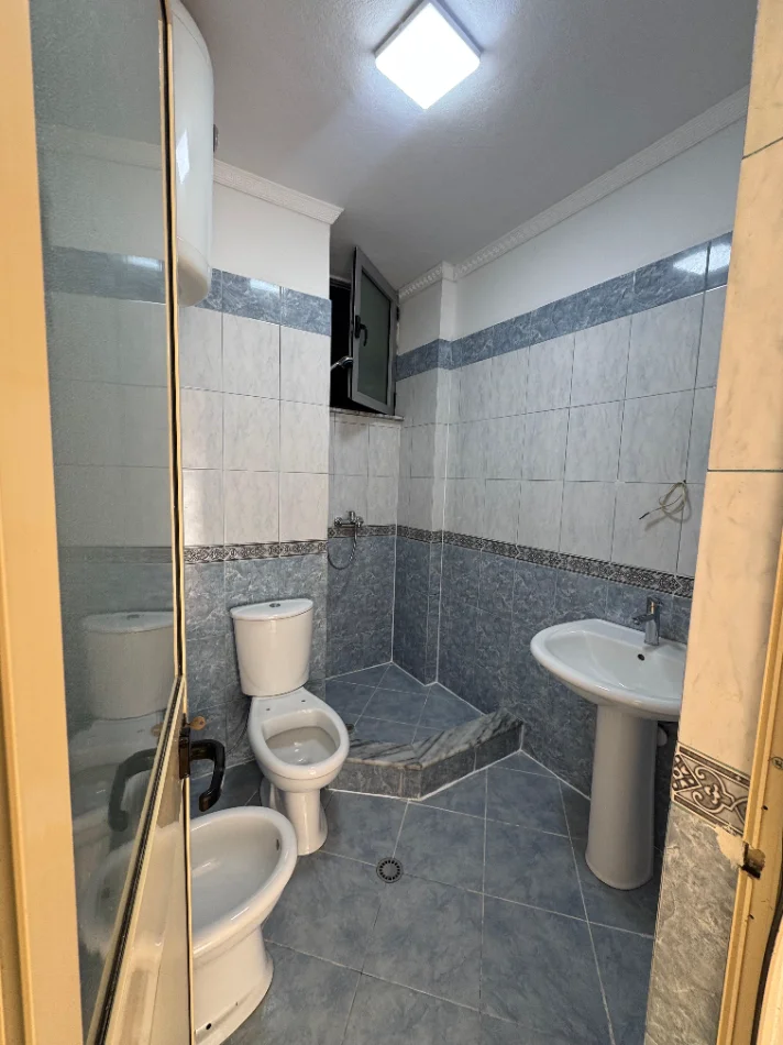 Tirane, shitet apartament 2+1 Kati 2, 78 m² 13.000.000 LEKE (Fresk, pranë Restorant Freskut)