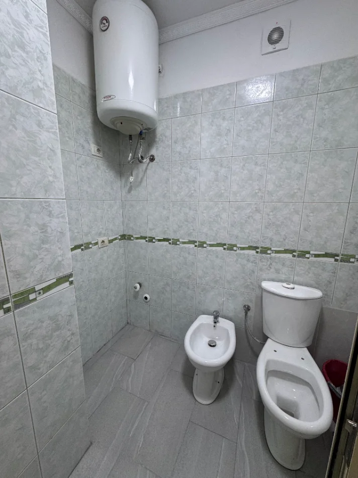 Tirane, shitet apartament 2+1+Ballkon Kati 2, 78 m² (Fresk, Rruga e Dajtit)