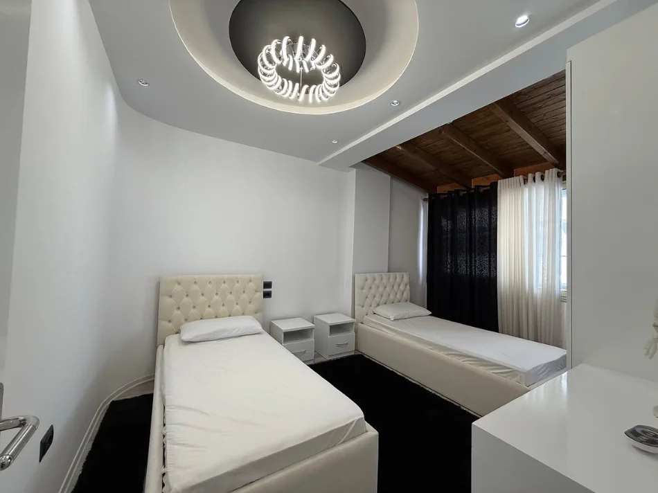 Tirane, shitet apartament 2+1 Kati 4, 83 m² (Fresk)