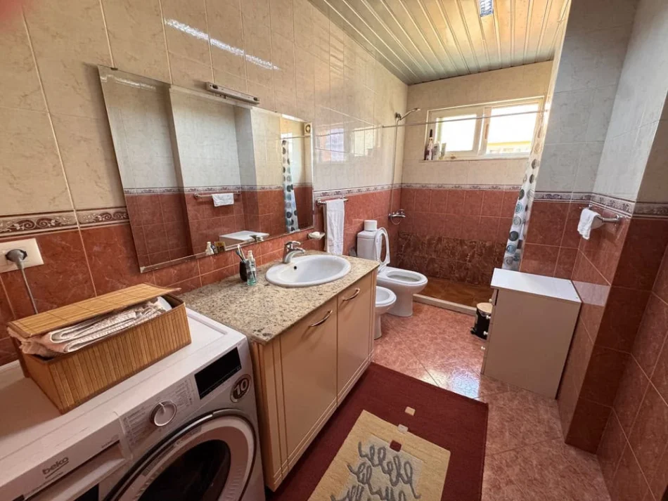 Tirane, shitet apartament 1+1 , 74 m² 185.000 € (Rruga Mustafa Matohiti)