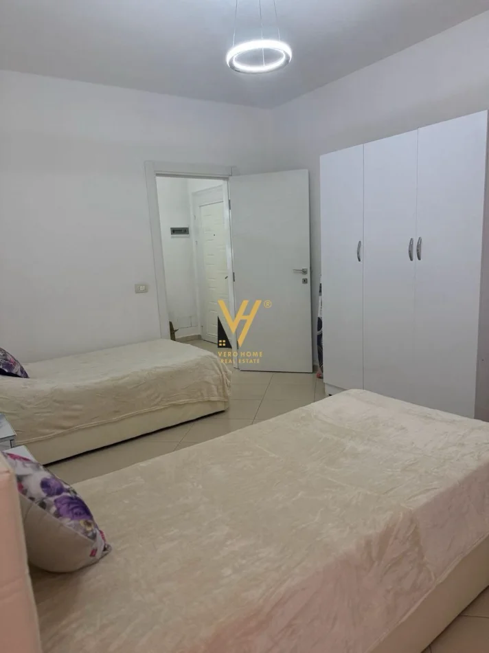 Tirane, jepet me qera apartament 2+1+Ballkon Kati 3, 90 m² 650 € (INXHINIERIA)