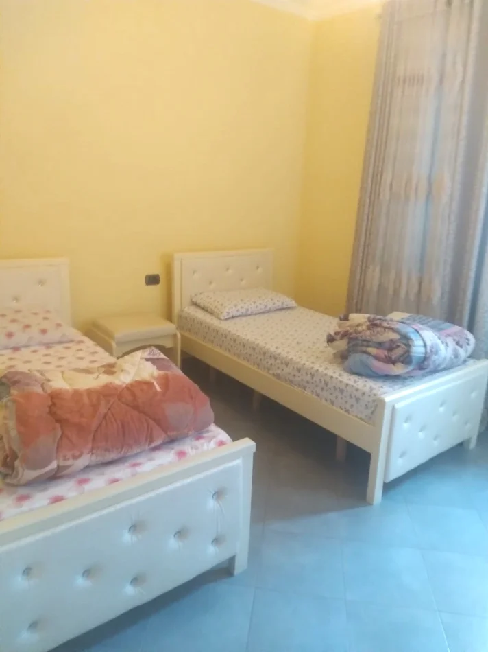 🏠 Jepet me Qera Apartament 2+1 në Astir Tek Artisti, 500 MIJE LEKE