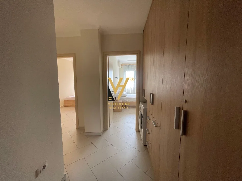 Tirane, jepet me qera apartament 2+1+Ballkon Kati 6, 80 m² 770 € (RRUGA E KAVAJES)