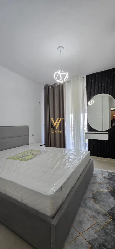 Tirane, jepet me qera apartament 1+1+Ballkon Kati 3, 57 m² 370 € (SHKOZE)
