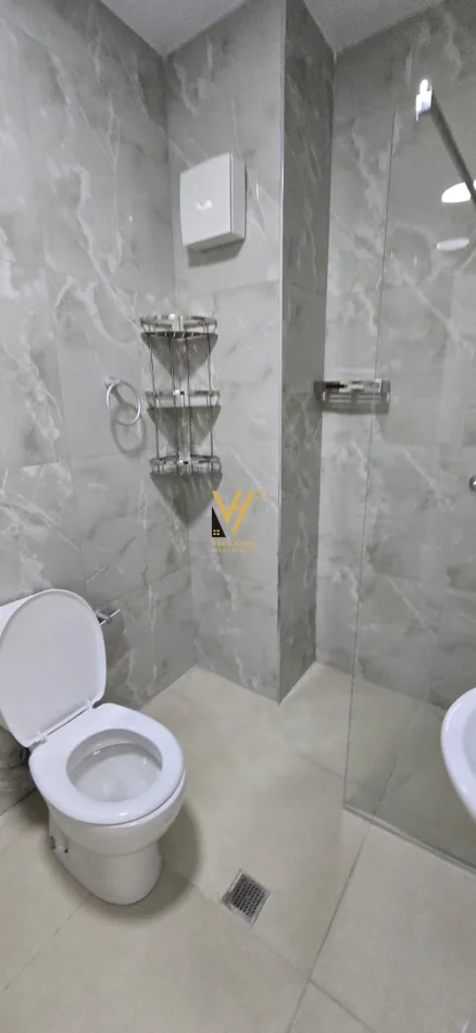 Tirane, jepet me qera apartament 1+1+Ballkon Kati 3, 57 m² 370 € (SHKOZE)