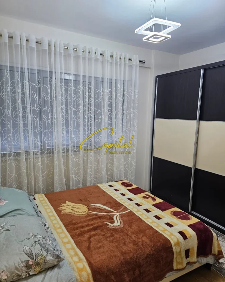 Tirane, jepet me qera apartament 2+1 Kati 1, 76 m² 550 € (5 MAJI)
