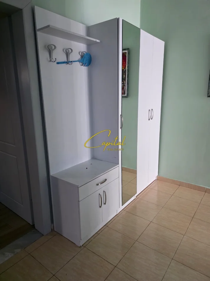Tirane, jepet me qera apartament 2+1 Kati 2, 90 m² 650 € (ALI DEMI)