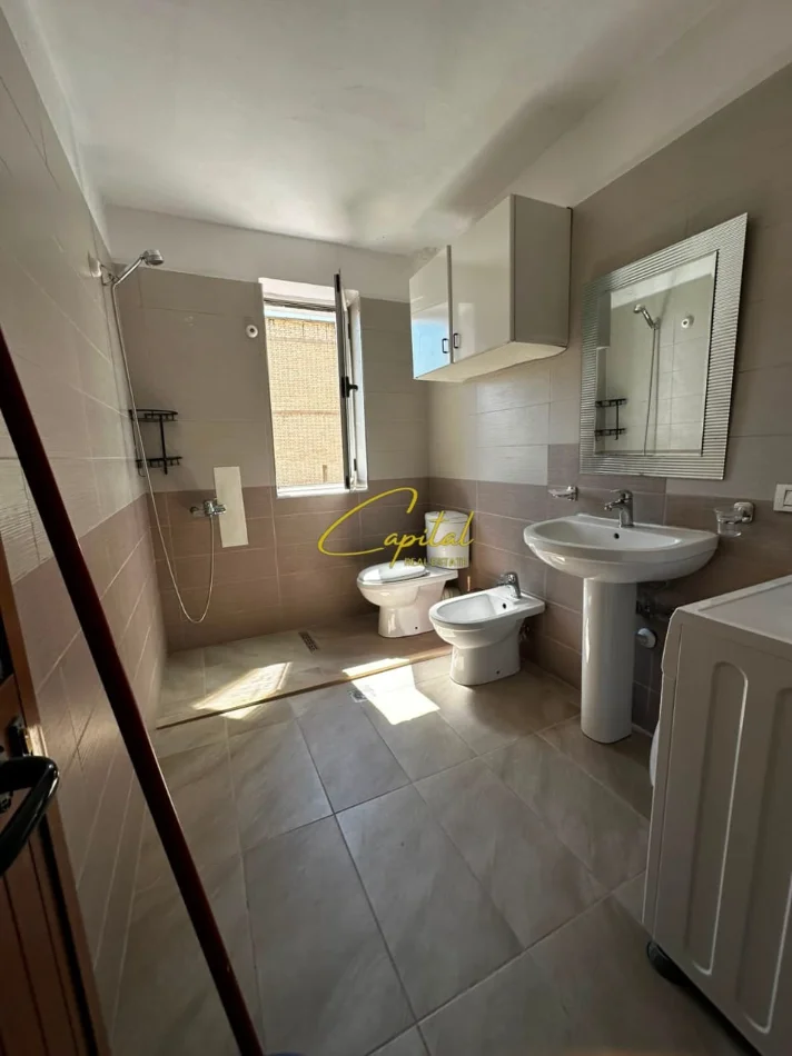Tirane, shitet apartament 2+1 Kati 3, 70 m² 123.000 € (ALI DEMI)